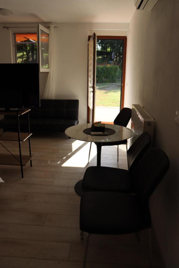 Apartments Matelici Divšići المظهر الخارجي الصورة