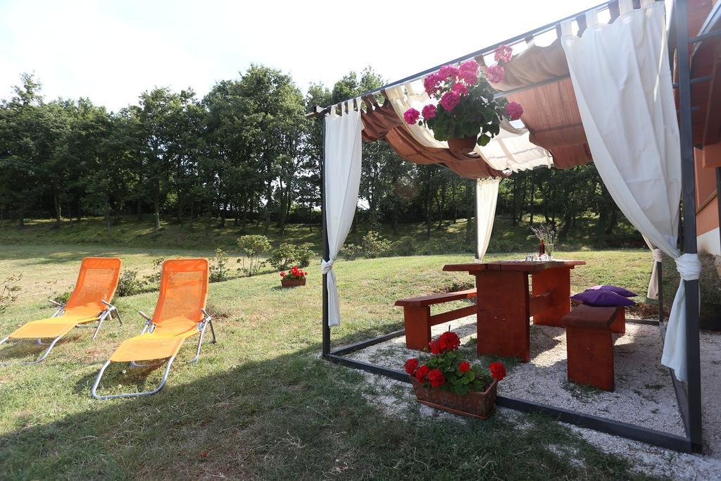 Apartments Matelici Divšići المظهر الخارجي الصورة